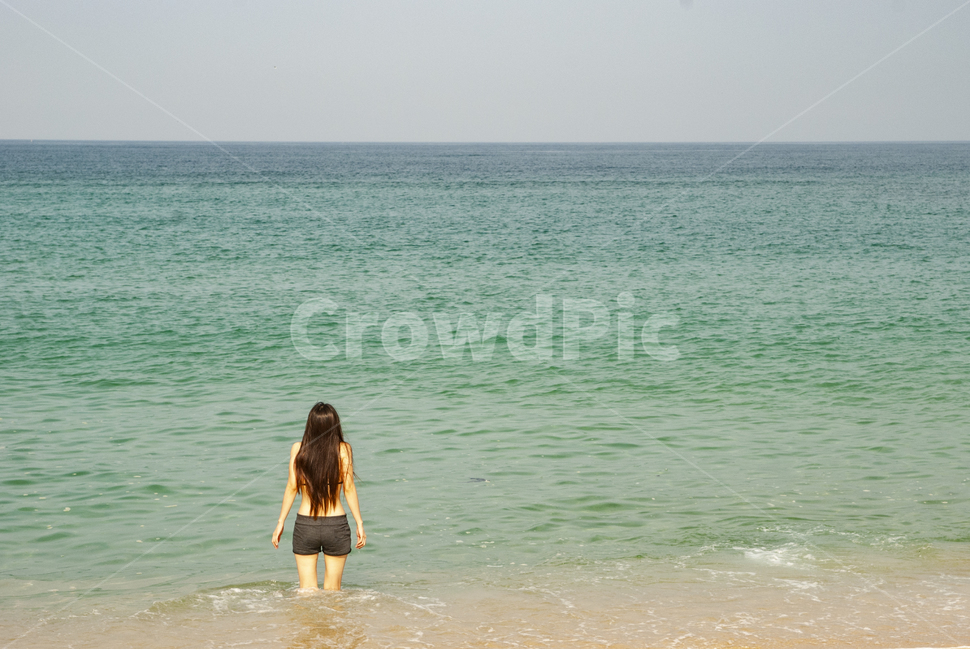 바다,여자,소녀,다이어트,휴가,날씬한,해안선,대양,ocean,여름,계절,summer,season,사람,인물,인간,human,person,여성,여자,woman,female,lady