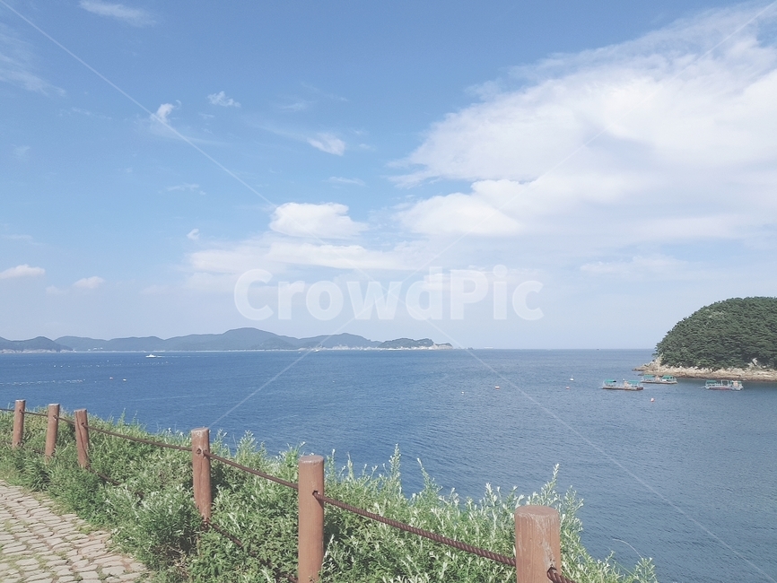 nature,자연,land,outdoors,sea,바다,ocean,water,물,해안선,거제도,바람의언덕,하늘,sky,구름,수평선,남해,여름,섬,island,푸른바다