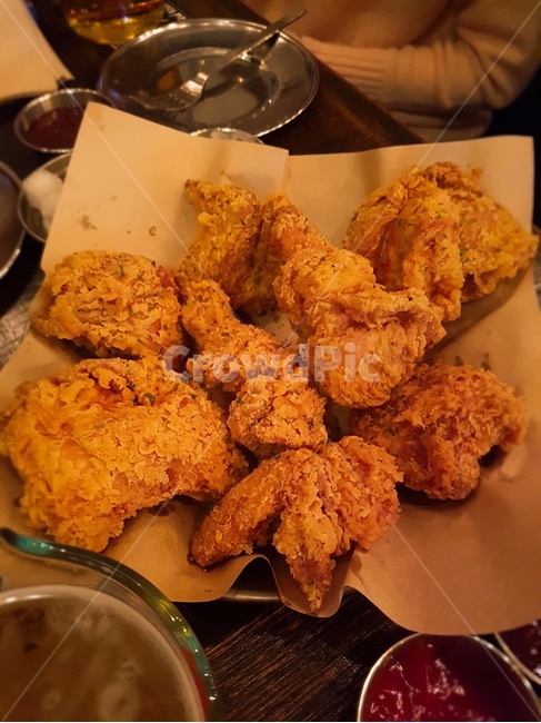 치킨,야식,후라이드,후라이드치킨,chicken,닭,닭고기,고기,안주,술안주,양념치킨,음식,식재료,요리,food,cook,meal,dishes,food reserves,육류,고기,meat