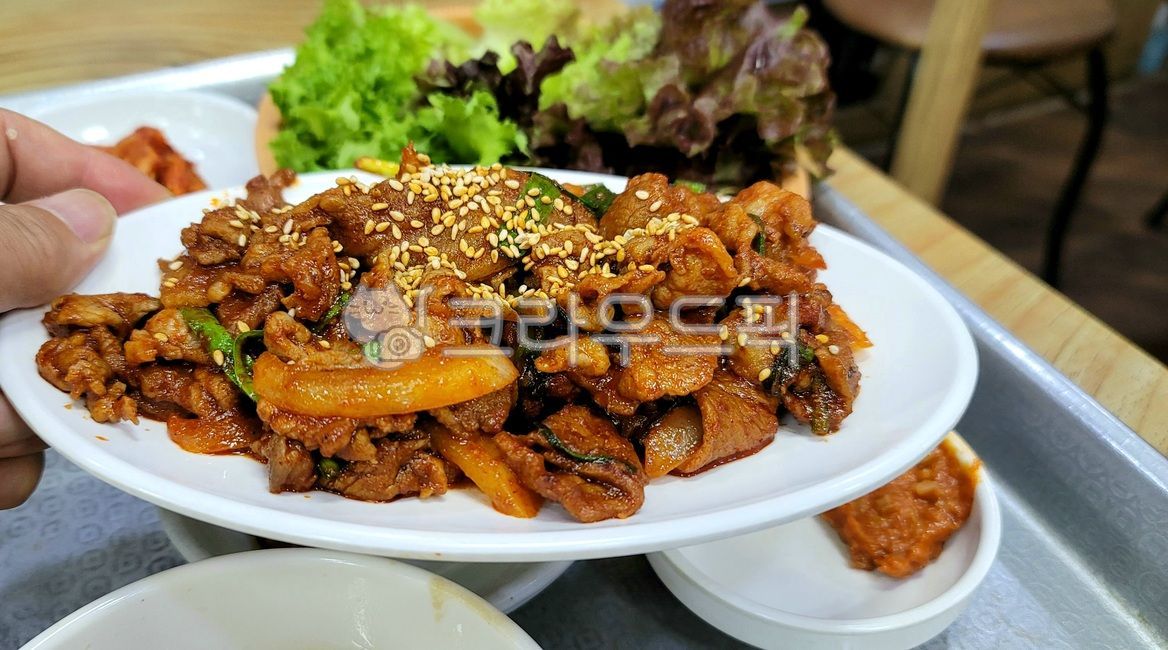 제육볶음,두루치기,돼지두루치기,정식,백반,한국요리,한국음식,돼지고기,음식,식재료,요리,food,cook,meal,dishes,food reserves