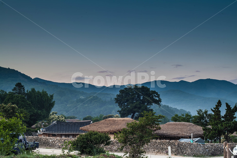 초가집,아침,풍경,시골,한옥,전통,기와집,외암리,시골,마을,풍경,landscape,country,rural,town,한국전통,한국문화,korean traditional,korean culture