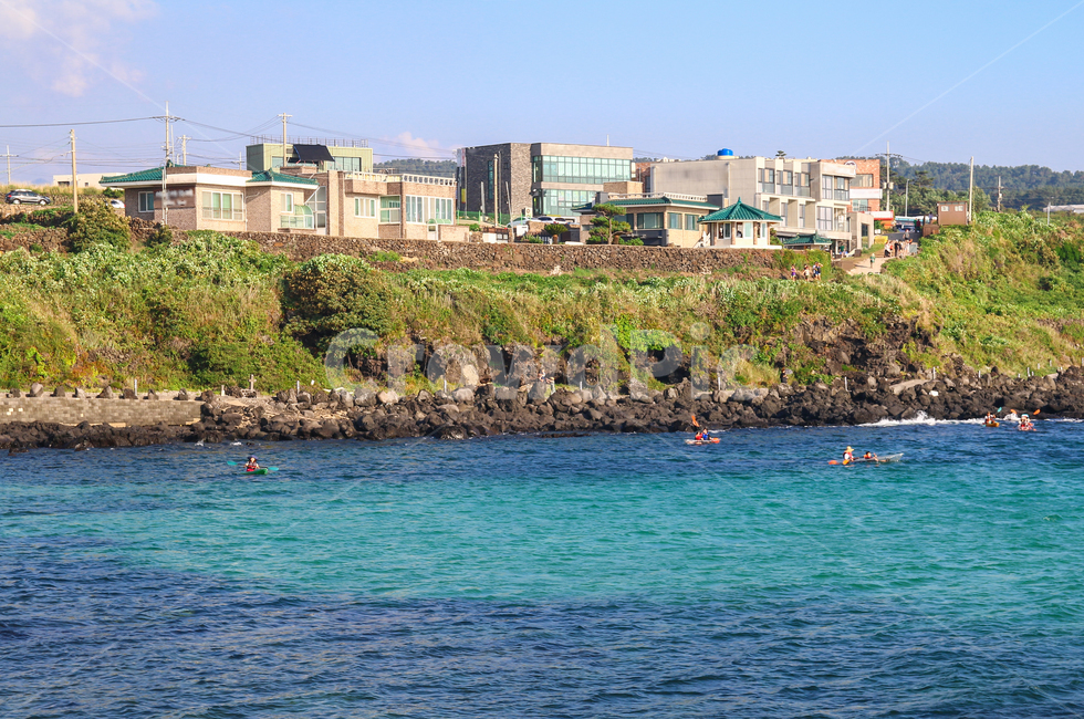 제주도,한담해변,한담,카약,카약킹,바다,바닷가,해안,풍경,에메랄드,푸른바다,아름다운,자연,경관,경치,제주,여행지,관광지,체험,레져,제주도,jeju,jeju island,시골,마을,풍경,landscape,country,rural,town