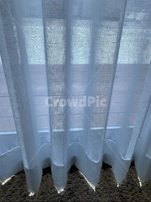 커튼,비침,은은함,인테리어,interior,지그재그,카페,매트,화이트,모던,심플,분위기,회색,블루,라이프,공간,디자인