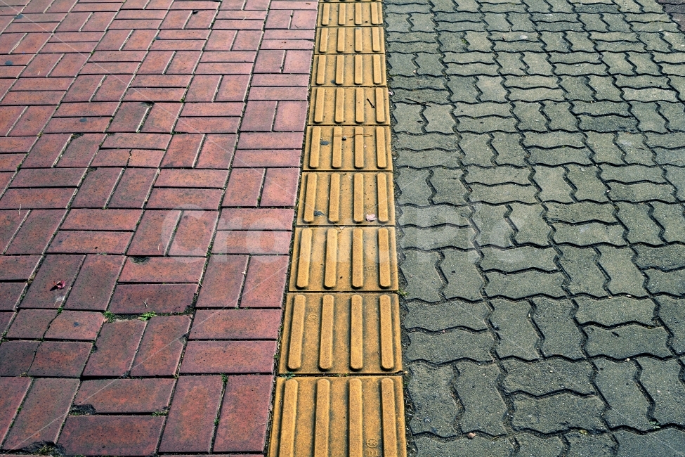 패턴,백그라운드,텍스쳐,벽돌,블록,보도블록,어긋남,깨짐,파편,파손,인도,도보,노랑,빨강,초록,파랑,경계선,경계,텍스처,질감,패턴,texture,pattern