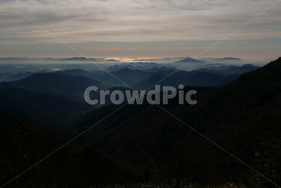 지리산,겨울산,설산,눈내린산,설경,절경,정상,등산,운무,지리,한국자연풍경,한국자연경관,korea nature landscape,nature,자연,mountain range,산맥,outdoors,옥외,mountain,산