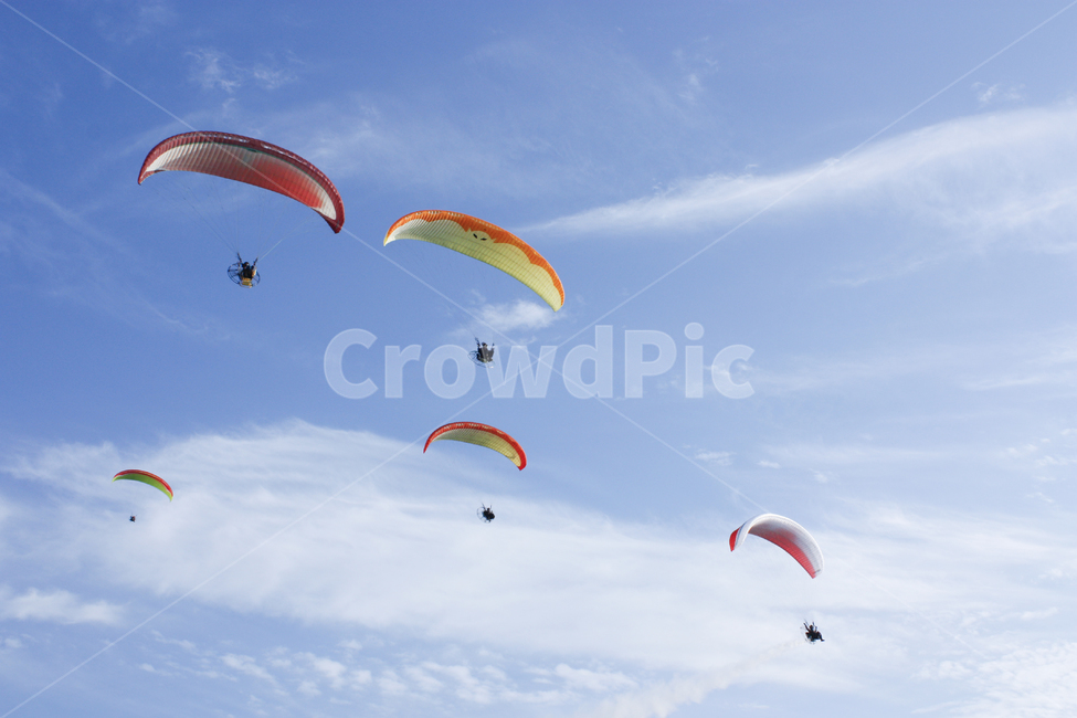 패러글라이더,하늘,스포츠,레져,레저활동,leisureactivities,모험,adventure,단체,여행,휴가,traveling,vacation,trip,스포츠,레저,운동,sports,leisure,exercise