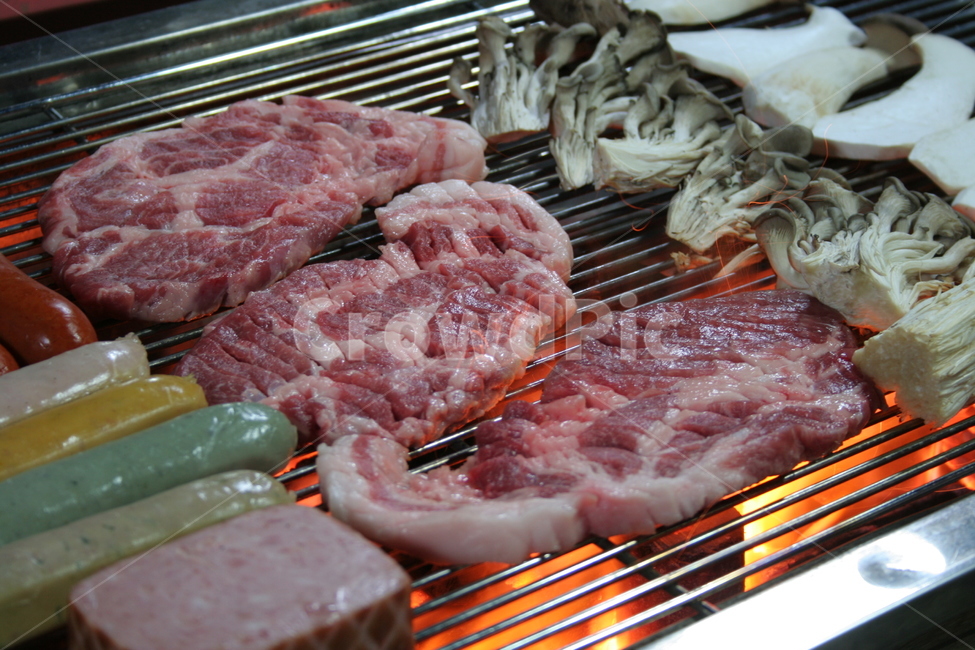 바베큐,삼겹살,버섯,소세지,캠핑