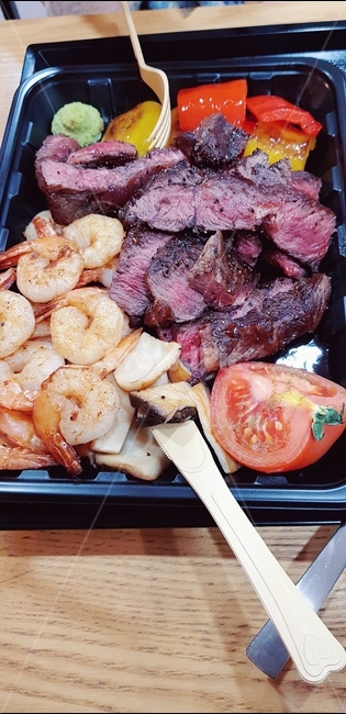스테이크,새우,파프리카,음식,식사,meal,food