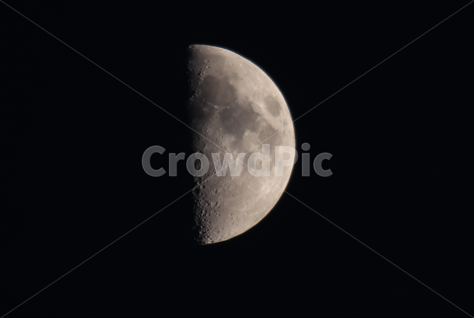 달,우주,moon,야경,월광,달빛,밤,밤하늘,반달