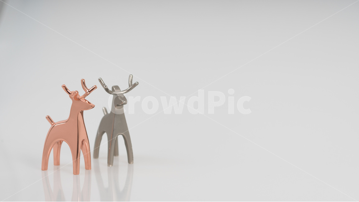 심리학,생활,커플,사슴,동상,골드,실버,함께,사랑,노루,금속,럭셔리,동물,뿔,반사,빤짝,광채,쥬얼리,루돌프,크리스마스,아웃포커싱,보석,귀금속,귀여운,액세서리,장식품,백그라운드,사물,물건,오브젝트,thing,object,matter