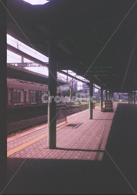 지하철,필름,필름사진,가을,terminal,train,기차,vehicle,기차역,trainstation,차량,transportation,교통