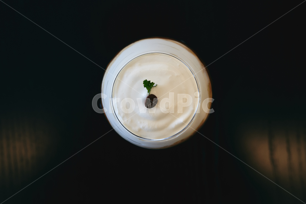 컵,glass,와인잔,아인슈페너,비엔나커피,coffee,커피,감성사진,크림,아이스커피,유리잔,음료,마실것,beverage,커피,카페,coffee,cafe