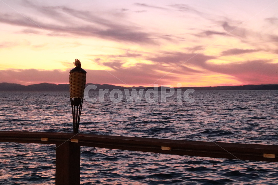 sunset,노을,바다,석양,오션뷰,붉은하늘,일몰,하늘,sky,자연,풍경,nature,landscape,water,물,handrail,난간,banister,railing,outdoors,옥외