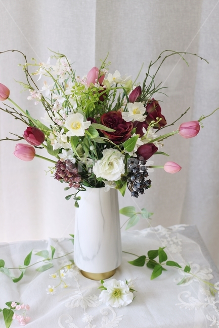 조화,화병꽂이,홈데코,튤립,인테리어,homestyling,silkflower,꽃장식,플라워,보라색꽃,식물,자연,plants,nature,꽃,flower,실내용화초,화분,화초,house plant