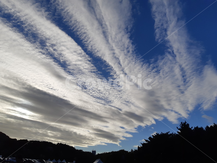 weather,날씨,nature,자연,cloud,옥외,outdoors,하늘,sky,구름,cumulus,적운,역광,풍경