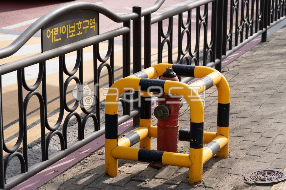 fire station,protected area,Fire fighting,children,road,fireplug,Childrens protection zone,digestion,water,Handrail,firefighting water