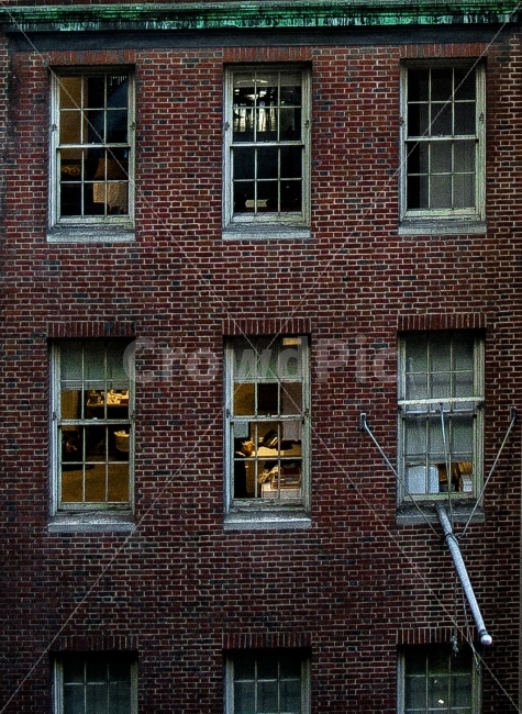 벽,거리,건물,창문,골목,벽돌,감성,분위기,건축물,건물외관,exterior,building,structure,architecture,construction