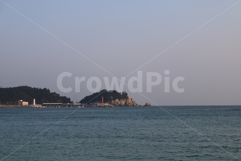 바다,하늘,자연,풍경,등대,자연,풍경,nature,landscape,outdoors,옥외,land,땅,ocean,대양,water,물,sea,shoreline,해안선,coast,연안