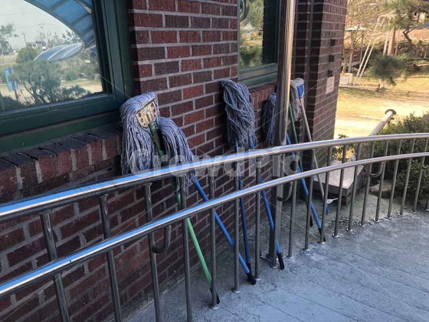 handrail,난간,banister,railing,대걸래