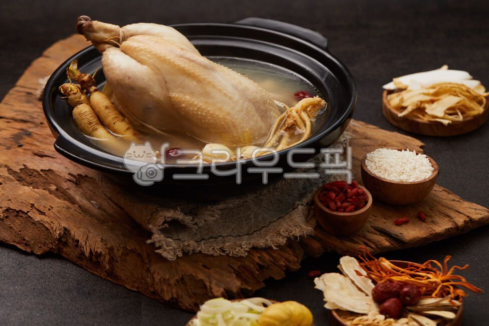 한식,한국음식,음식,한국요리,한국,삼계탕,인삼,요리,음식,식재료,요리,food,cook,meal,dishes,food reserves
