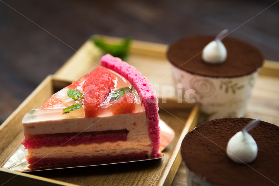 카페,자몽케익,티라미수,자연광,감성,감성사진,디저트,맛있는,달달한,디저트카페,채광,음식,식재료,요리,food,cook,meal,dishes,food reserves,디저트,간식,후식,dessert,snack