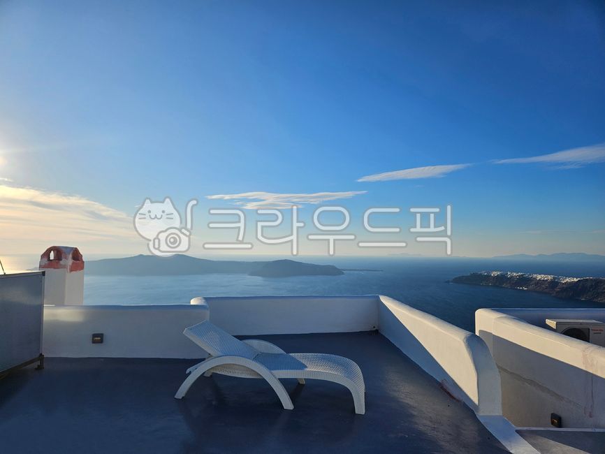 sky,rest,nature,sea view,santorini,balcony,Greece,ocean,sunbed,rooftop