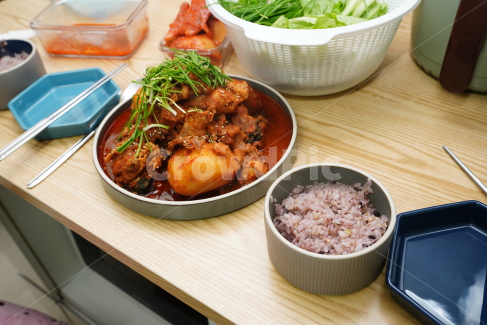 닭도리탕,닭볶음탕,식사,안주,집밥,먹거리,닭고기,푸드,food,요리,음식,음식,식재료,요리,food,cook,meal,dishes,food reserves