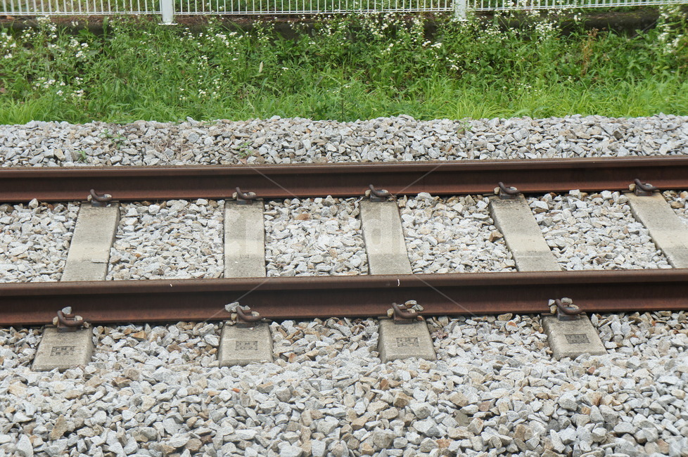 철로,옛날,풀,회색,초록색,지하철,railway,철도,traintrack,기찻길,transportation,교통,rail,레일