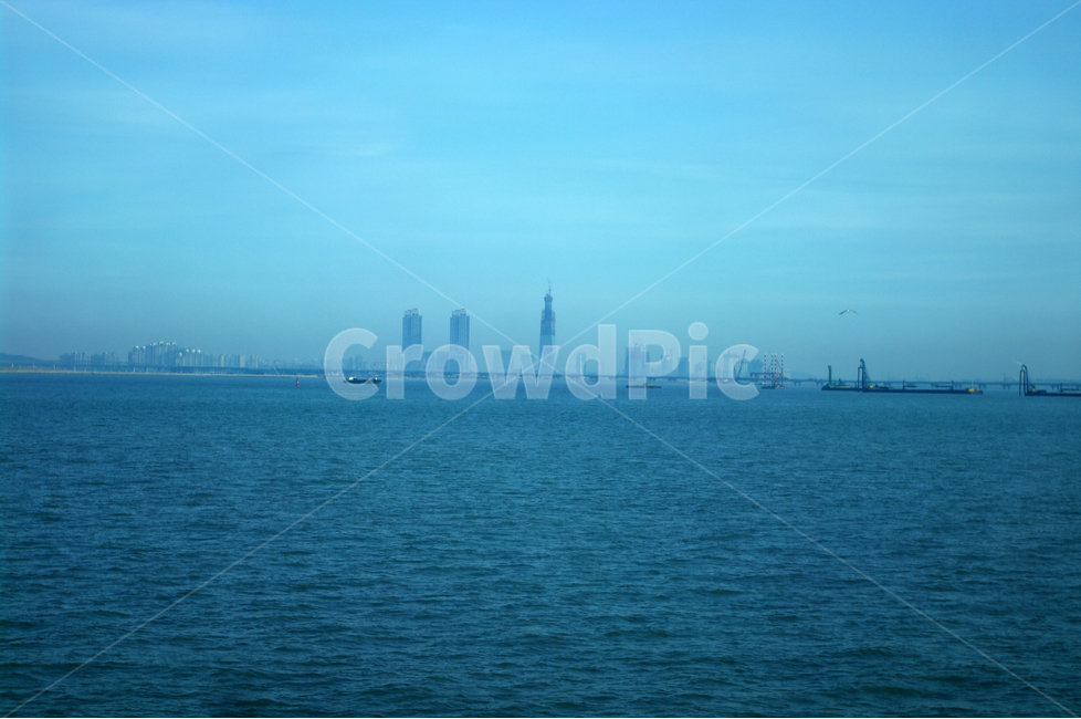 바다,sea,서해,푸른,하늘,도시,인천,한국,자연,풍경,nature,landscape,city,시티,urban,어반,building,건물,town,metropolis,중심지