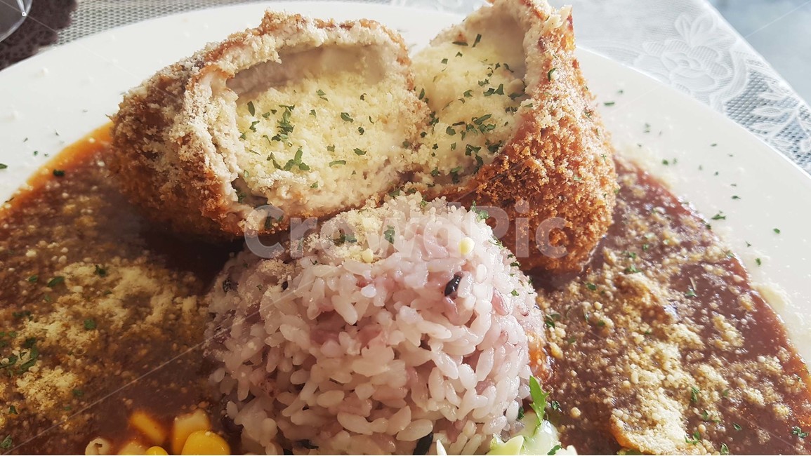 돈가스,치즈돈가스,밥,돈까스,치즈돈까스,야식,맛집,먹거리,먹방,음식,푸드,고기,맛,음식,식재료,요리,food,cook,meal,dishes,food reserves