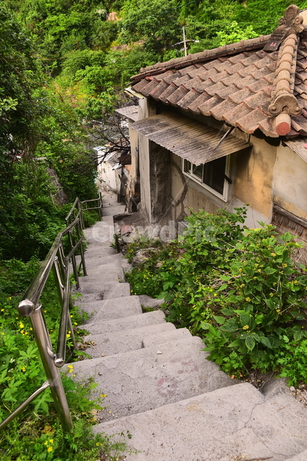 골목풍경,골목길,달동네,빈민촌,재개발,집,언덕,마을,가난,판자촌,poor,하우스,house,poorhillsidevillage,빌리지,낡은,오래된,올드,old