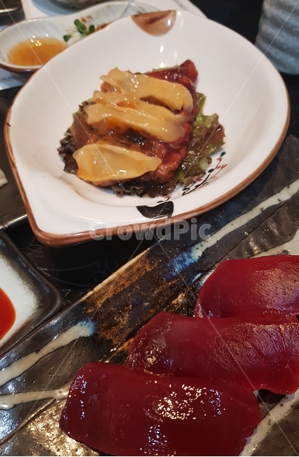 fish,seafood,meal,food,식사,음식,저녁,참치회,회,바다생물요리,물고기,날음식,멍개,멍개요리,요리