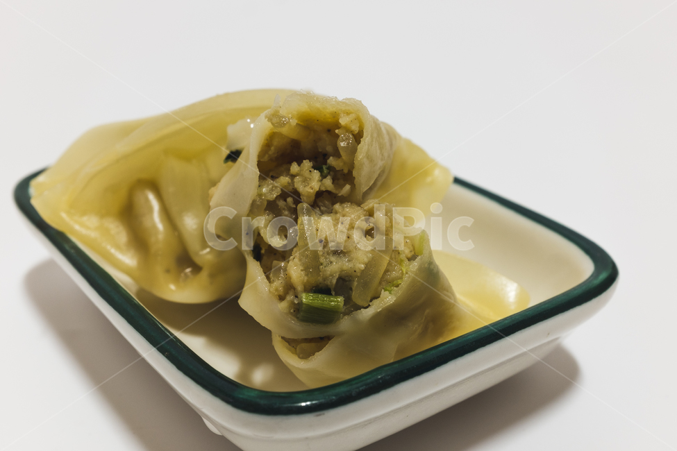 만두,덤플링,중국음식,밀가루,속재료,아시아,음식,요리,인스턴트,하얀배경,흰색배경,찐,교자,야채,식사,일본음식,찌다,돈육,고기,흰색,하얀색,전분,동양,음식,식재료,요리,food,cook,meal,dishes,food reserves