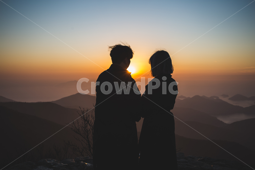 nature,자연,outdoors,옥외,사람,person,실루엣,silhouette,human,인간,커플,lovers,연인,사랑,일출,사람,인물,인간,human,person,연인,커플,사랑,lover,couple,인물실루엣,사람실루엣,character silhouette,human silhouette