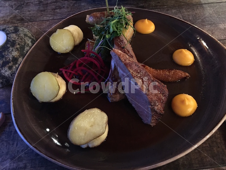 양스테이크,lamb,양요리,steak,식사,음식,아이슬란드,북유럽요리,아이슬란드음식,레스토랑,음식,식재료,요리,food,cook,meal,dishes,food reserves,육류,고기,meat,양식,서양음식,서양요리,western food,western dishes,western meal,western cook
