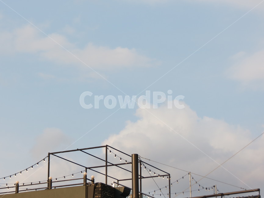 sky,blue sky,electric light,rooftop room,roortoproom,Street lamp,cloud,afternoon,korea,street,Street,weather is clear,telephonepole,Sky blue,Sunny