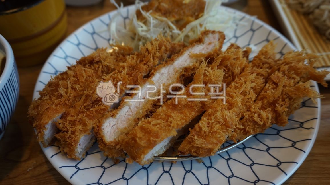 돈까스,치즈돈까스,돈까스세트,돈가스,치즈돈가스,음식,간식,식사,등심돈까스