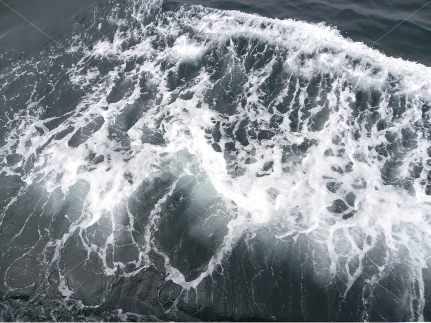 물보라,바다,물줄기,물흐름,물갈래,spray,flow,stream,자연,풍경,nature,landscape,water,물,ocean,대양,sea,outdoors,옥외
