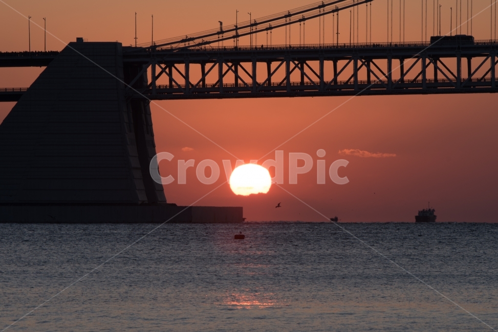 일출,광안대교,풍경,새벽,광안리해수욕장,랜드마크,landmark,tourist attraction,한국랜드마크,한국관광지,한국명소,korea landmark,korea tourist attraction,실루엣,그림자,silhouette,shadow,교통,교통수단,traffic,transportation,건축물,건물외관,exterior,building,structure,architecture,construction,nature,자연,outdoors,옥외
