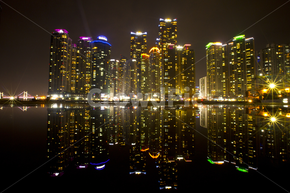 감성,야경,밤하늘,밤바다,도시,반영,빛,도시야경,야경,밤,풍경,nightscape,night,landscape,도시,city,한국도시풍경,한국도시경관,korea cityscape,office building,사무실 건물,building,건물,urban,어반,시티,town
