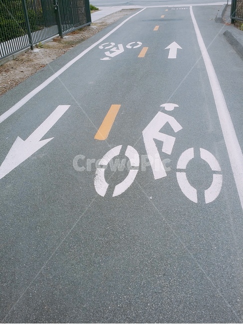 자전거도로,자전거표시,자전거그림,도로,아스팔트도로,교통,교통수단,traffic,transportation