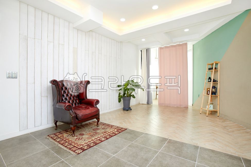 공간,사무실,의자,인테리어,넓은공간,넓은거실,생활,소파,실내,흰색,스타일,부동산,라이프,디자인,편안함,건축,라이프스타일,벽,집,화이트,렌탈스튜디오,엔틱소파,햇빛,space,office,chair,spaciouslivingroom,livingroom,sofa,interior,style,realestate,life,design,comfort,architecture,lifestyle,wall,house,white,rentalstudio,entixopa,sunlight,floor,바닥,flooring,가구,furniture,카페트,러그,커튼