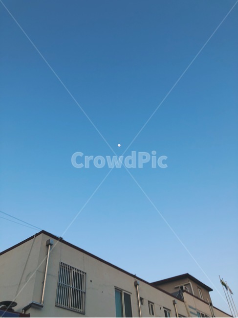 하늘,달,초저녁,저녁하늘,skyblue,moon