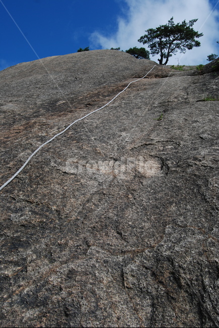 여름,하늘,국유림,한국,휴양지,등산로,자연,풍경,nature,landscape,outdoors,옥외,climbing,등산,rock climbing,암벽 등반,sport,스포츠,sports