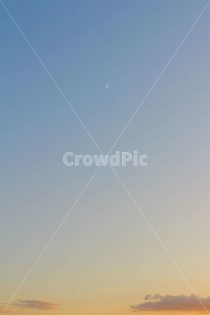달,저녁,하늘,색감,구름,sky,nature,자연,outdoors,옥외,자연,풍경,nature,landscape