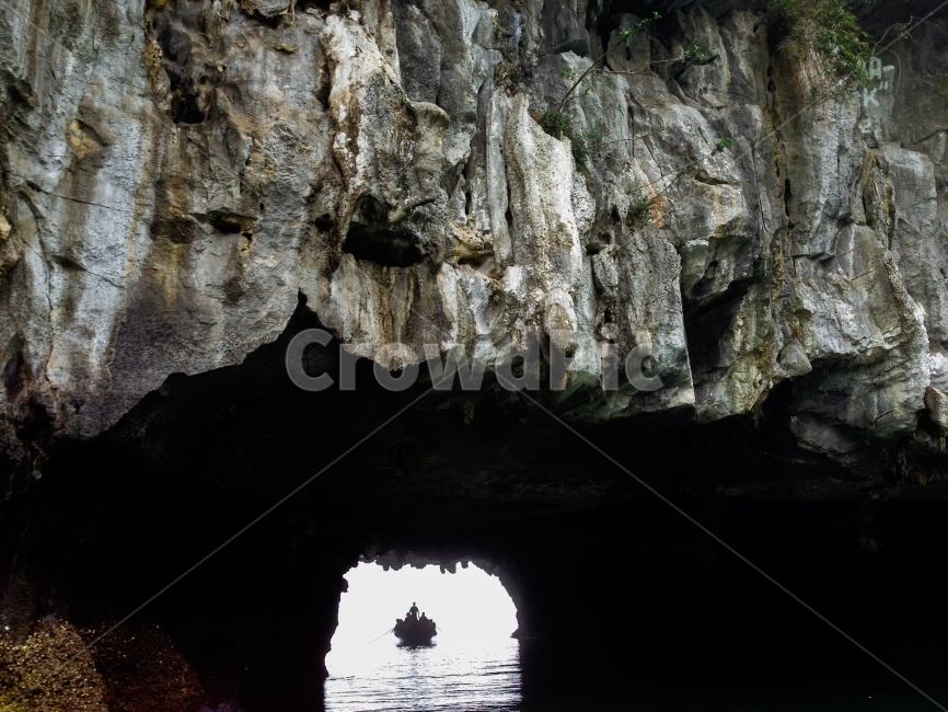 여행,travel,바다,동굴,자유,희망,보트,동행,freedom,감성,감성사진,감성적인,자연,풍경,nature,landscape,실루엣,그림자,silhouette,shadow,교통,교통수단,traffic,transportation,cave