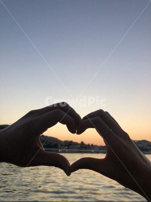해질녘,크로아티아,두브로브니크,sunset,선셋,바다,선착장,부두,일광,생각,잠기다,하늘,사람,인물,인간,human,person,신체일부,몸,body,감정표현,기분,feeling,emotion