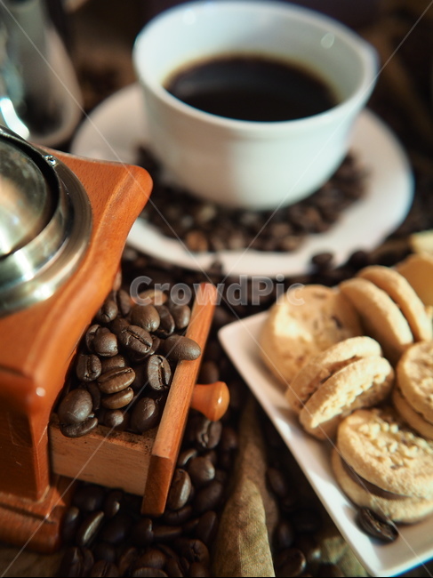 커피,커피콩,원두,음료,차,coffee,coffeebeans,beans,beverages,tea,음식,식재료,요리,food,cook,meal,dishes,food reserves,디저트,간식,후식,dessert,snack