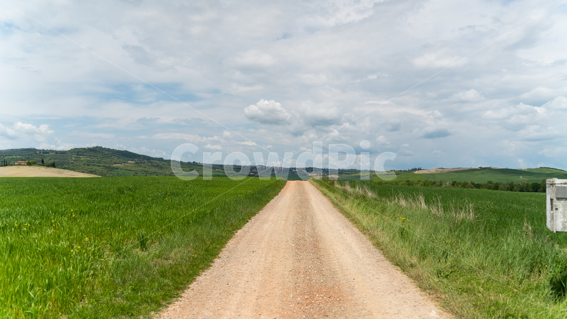 이탈리아,토스카나,투스카니,toscana,tuscany,하늘,구름,들판,파란,푸른,sky,풍경,배경화면,바탕화면,자연,길,오솔길,street