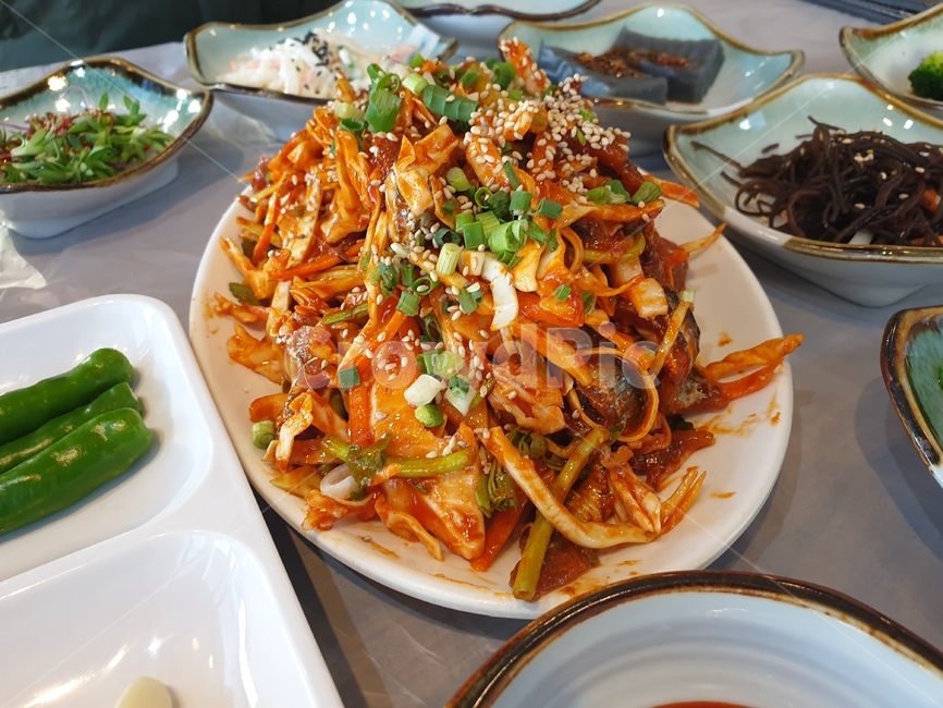 기장멸치회,멸치회,특산물,회무침,한상,기장,멸치,식사,meal,food,음식,dish,요리,한식,기장특산물